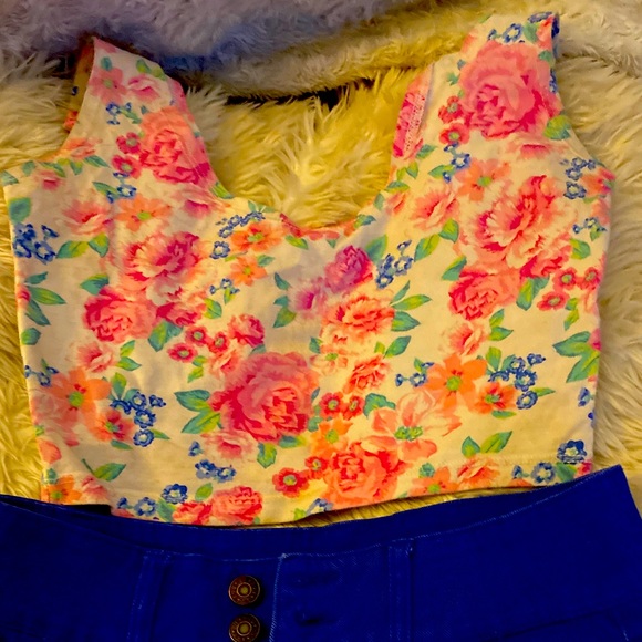 Tank top floral short belly shirt - Picture 7 of 7